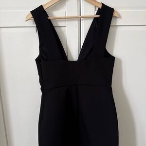 Elegant Black Backless Dress